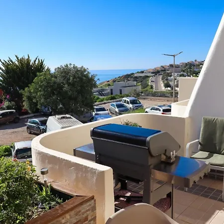 Magnolia Mar Garden & Sea Apartment